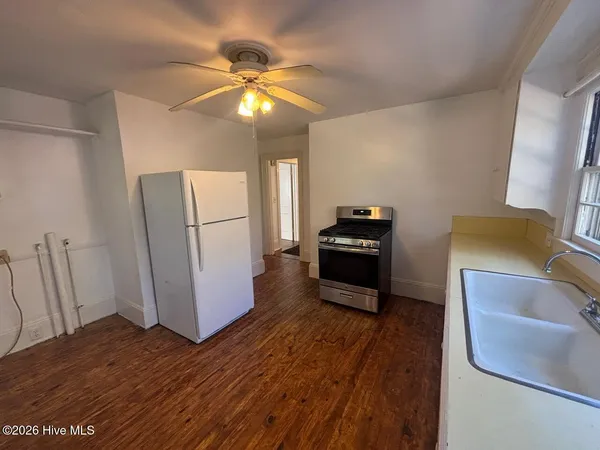 $1,600 | 323 North 18th Street, Wilmington, NC 28405