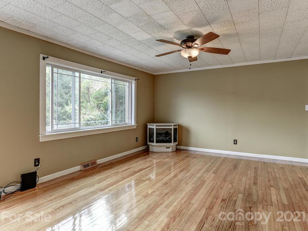 51 Jaffe Road Rosman, NC 28772 - Photo 7 of 40 Gallery Image 7