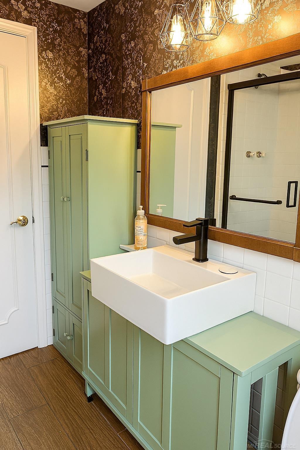 3652 Chicago Road Warren, MI 48092 - Photo 12 of 25