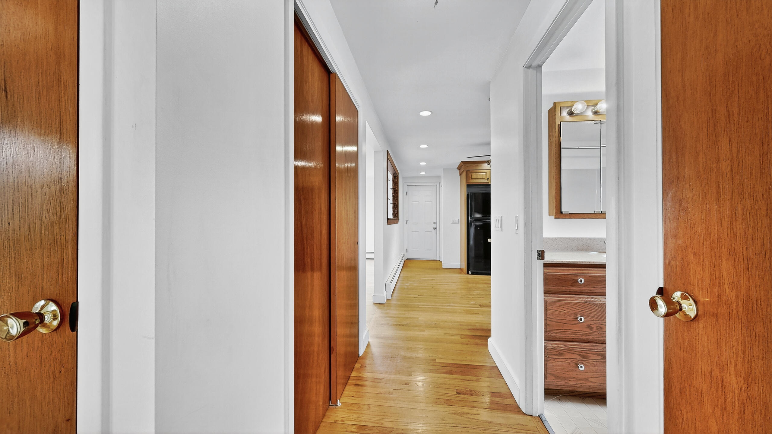 23 Kenneth Road South Portland, ME 04106 - Photo 12 of 45 23-Kenneth-Rd-South-Portland-10272025_16