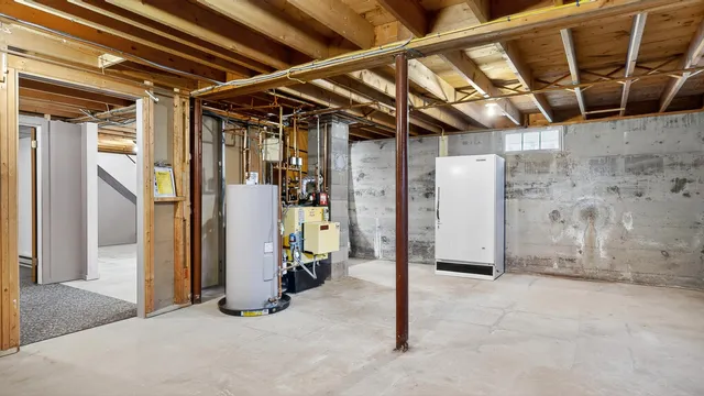 $479,900 | 23 Kenneth Road, South Portland, ME 04106