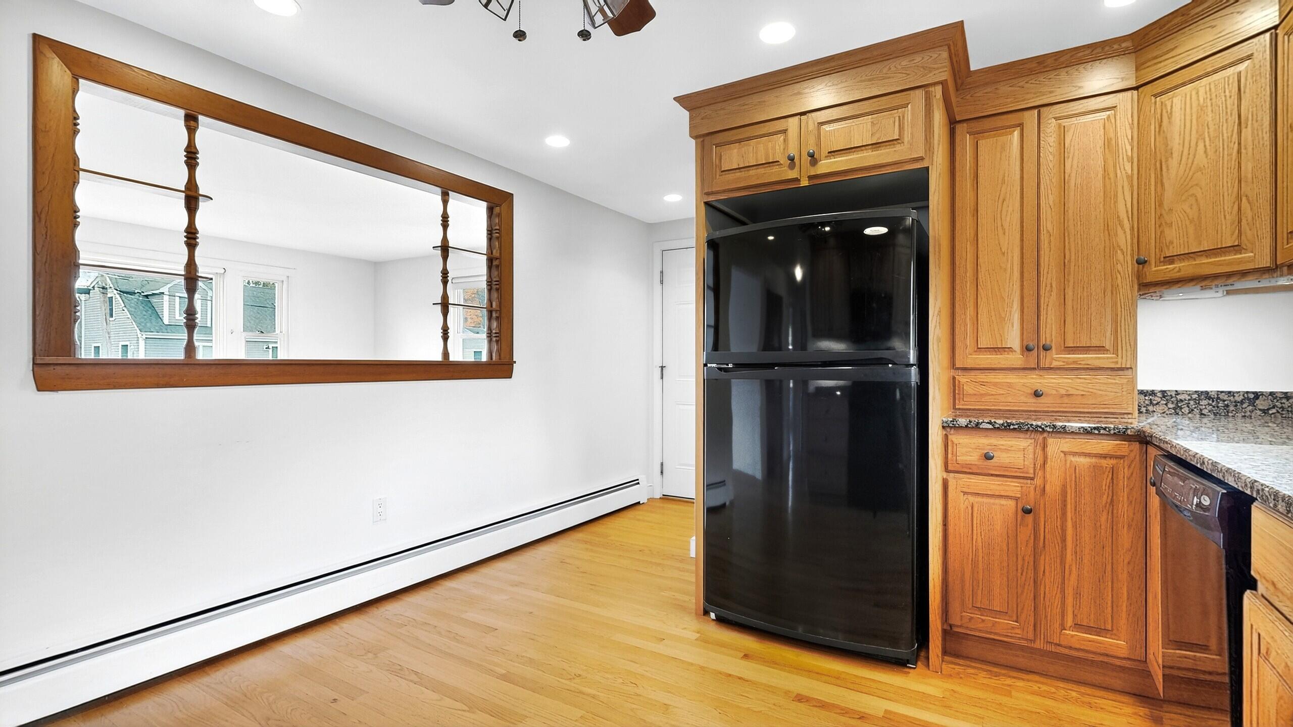 23 Kenneth Road South Portland, ME 04106 - Photo 6 of 45 23-Kenneth-Rd-South-Portland-10272025_16