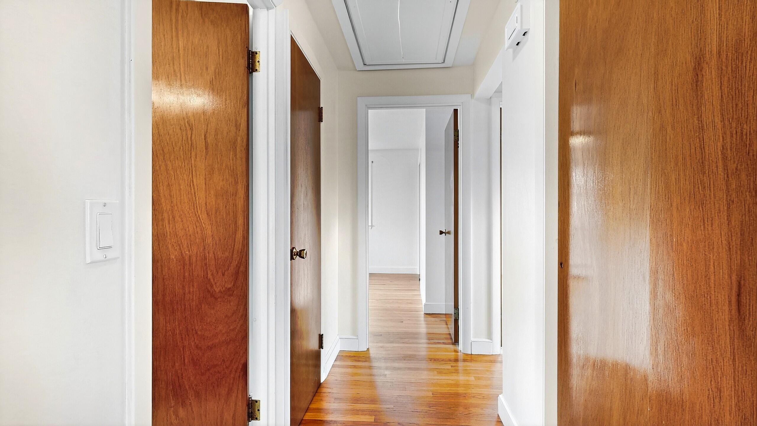 23 Kenneth Road South Portland, ME 04106 - Photo 8 of 45 23-Kenneth-Rd-South-Portland-10272025_16