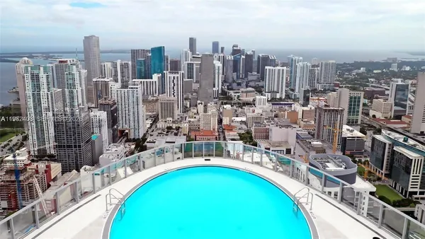 $9,800 | 851 Northeast 1st Avenue, Unit 4801, Miami, FL 33132