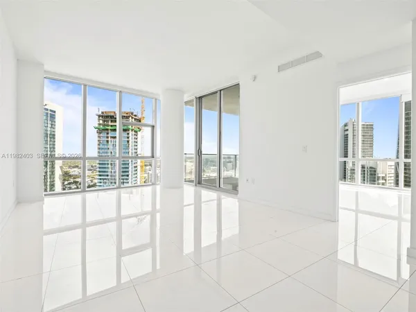 $9,800 | 851 Northeast 1st Avenue, Unit 4801, Miami, FL 33132