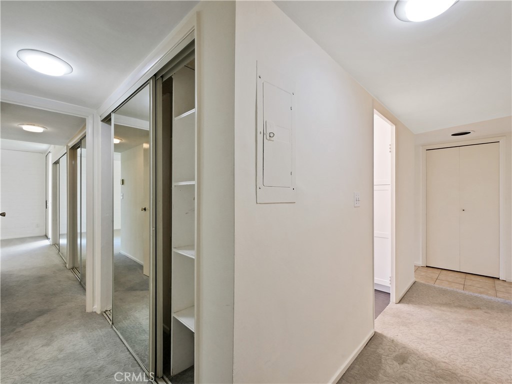 540 Kelton Avenue, Unit 204 Los Angeles, CA 90024 - Photo 12 of 15