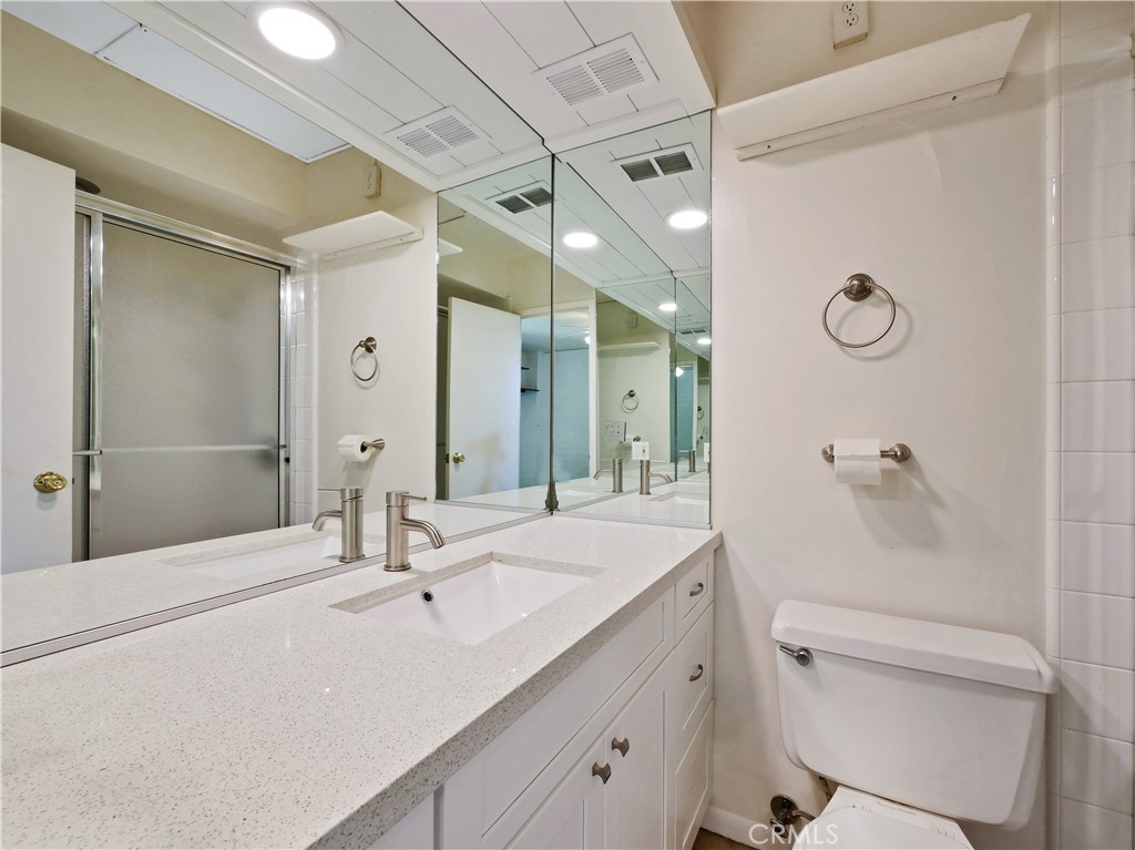 540 Kelton Avenue, Unit 204 Los Angeles, CA 90024 - Photo 15 of 15