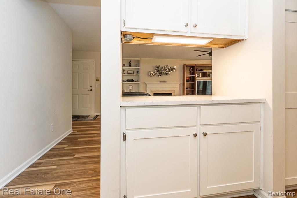 1665 Huntington Park, Unit E Rochester, MI 48309 - Photo 8 of 40