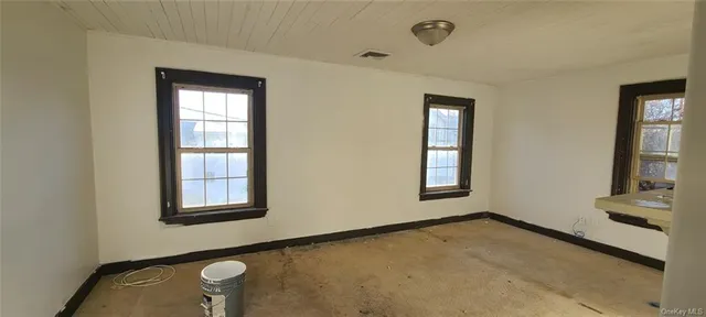 $229,000 | 517 Church Road, Pine Bush, NY 12566