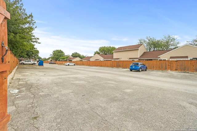 $155,000 | 9140 Timber Path, Unit 1204, San Antonio, TX 78250