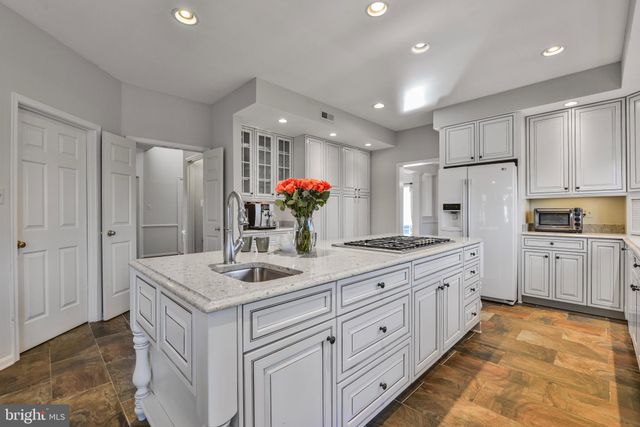 $1,103,000 | 20595 Biltmore Court, Sterling, VA 20165