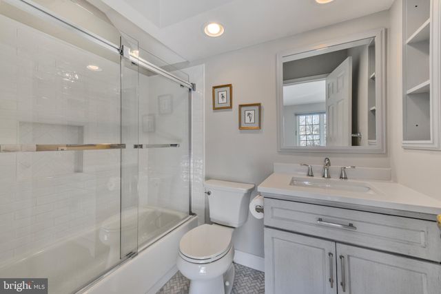 $1,103,000 | 20595 Biltmore Court, Sterling, VA 20165