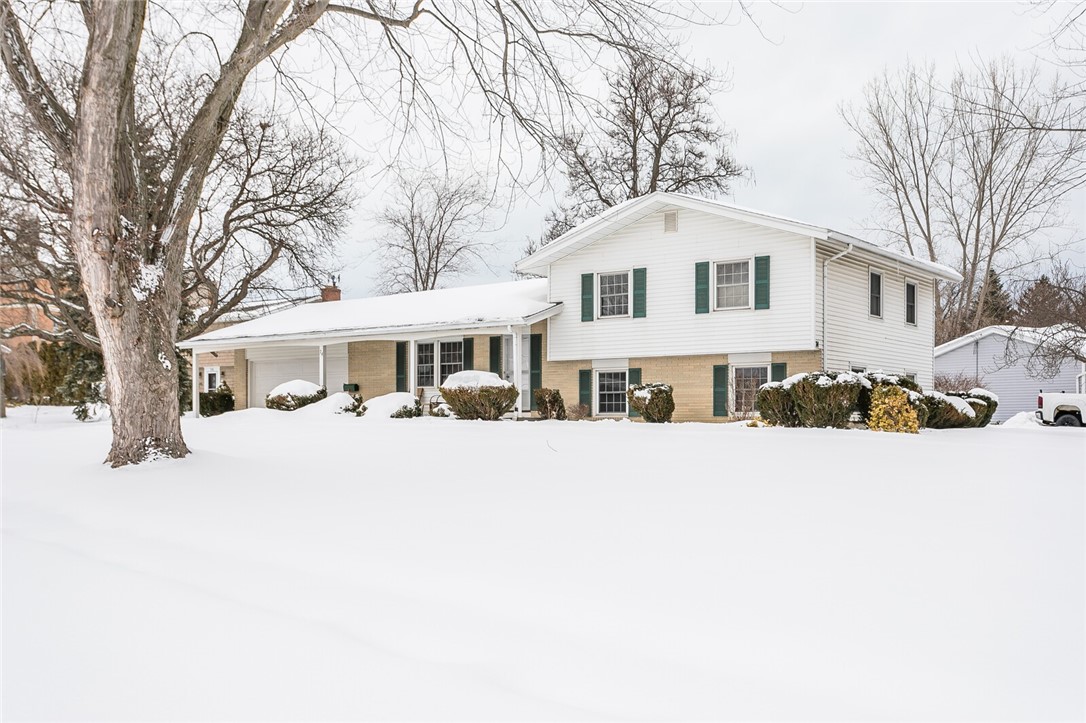 74 Whelehan Drive Greece, NY 14616 - Photo 2 of 32