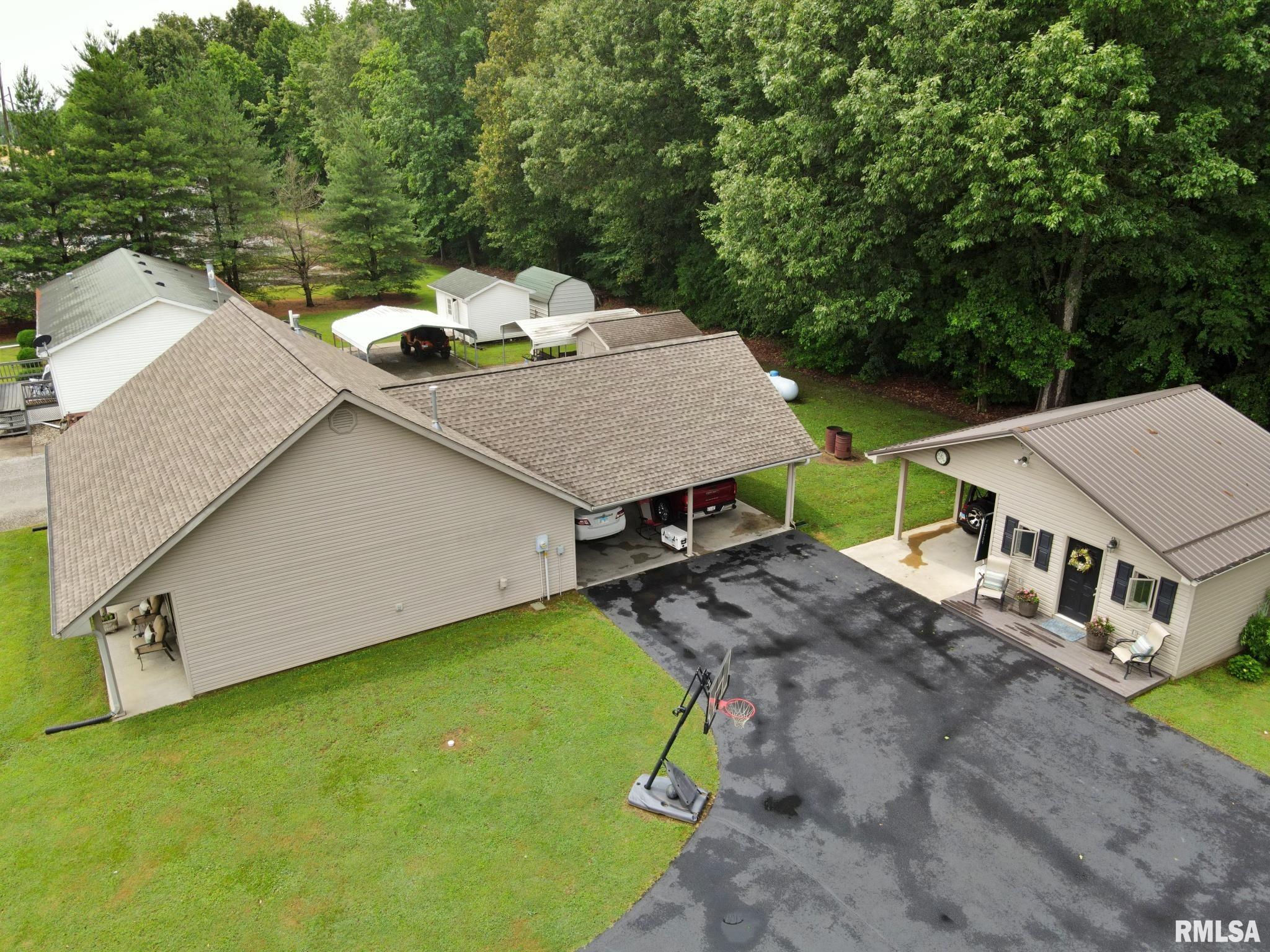 2733 Old Marion Road Metropolis, IL 62960 - Photo 12 of 78