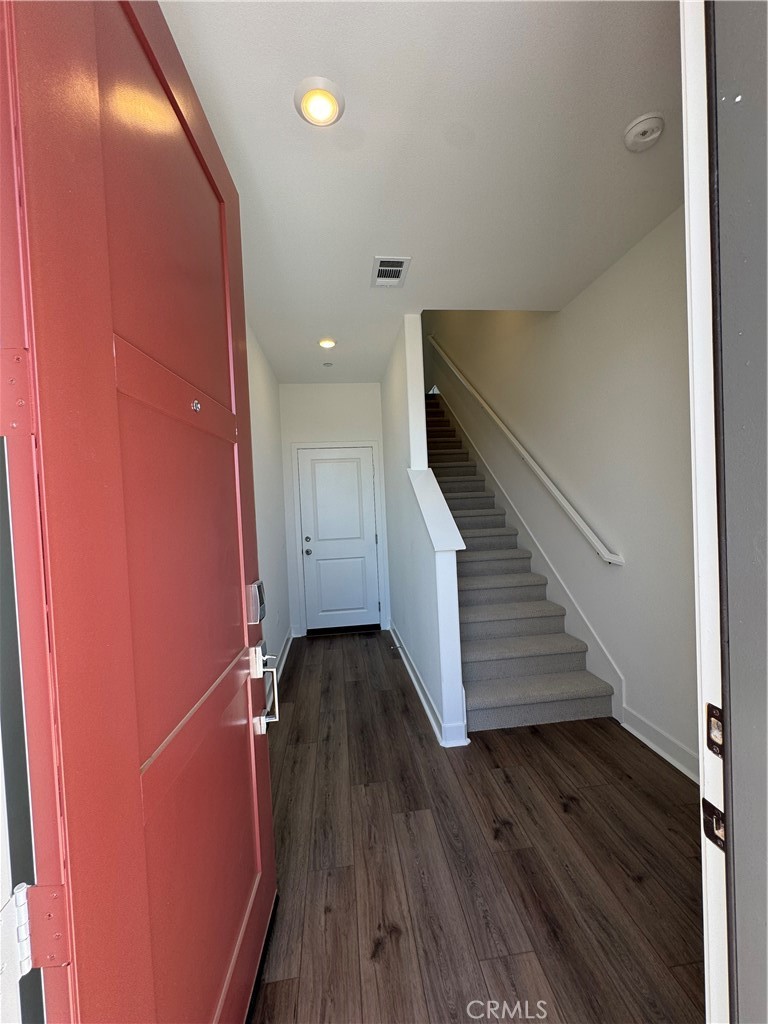 26876 Rugged Ridge Lane Valencia, CA 91381 - Photo 3 of 40 Gallery Image 3