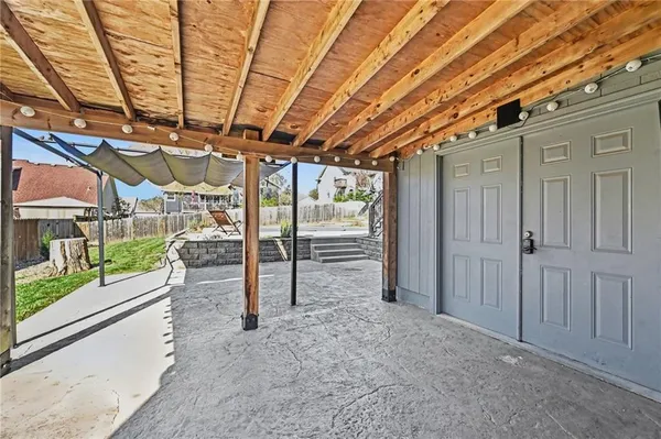 $450,000 | 1012 Northeast Barnes Drive, Lee's Summit, MO 64086