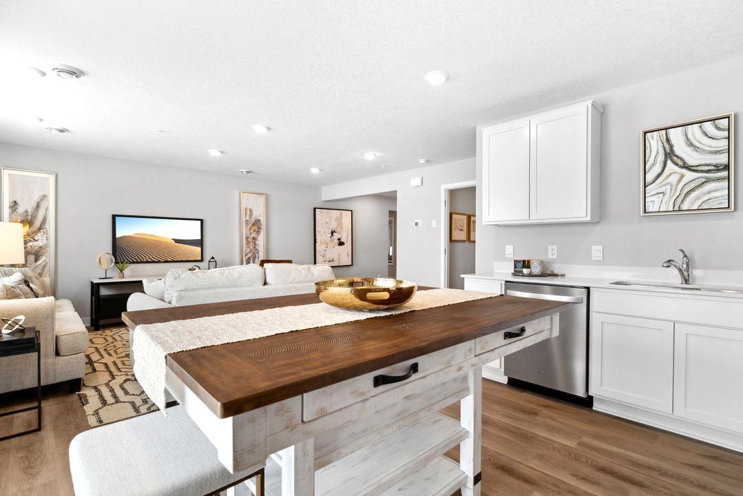 13709 Kaylemore Trail Rosemount, MN 55068 - Photo 8 of 37