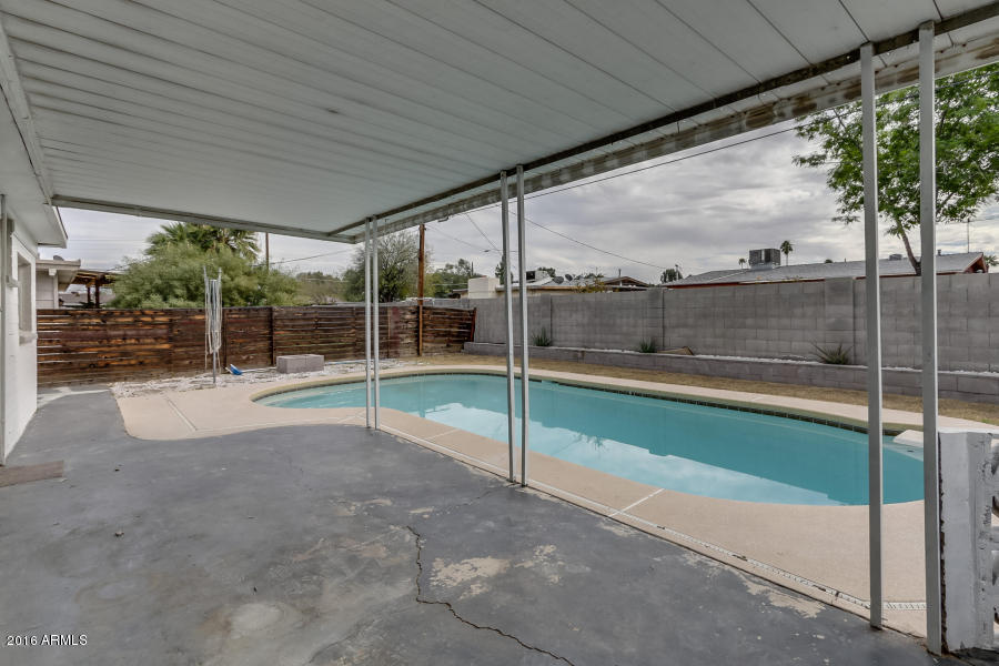 807 West Picadilly Road Phoenix, AZ 85013 - Photo 25 of 35 Pool 1