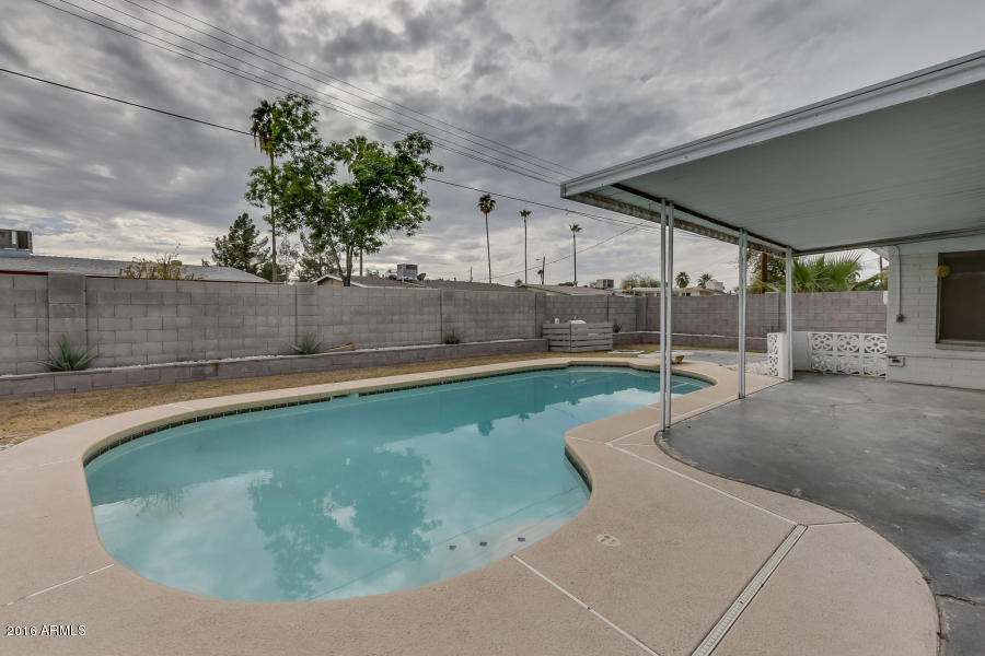 807 West Picadilly Road Phoenix, AZ 85013 - Photo 26 of 35 Pool 2