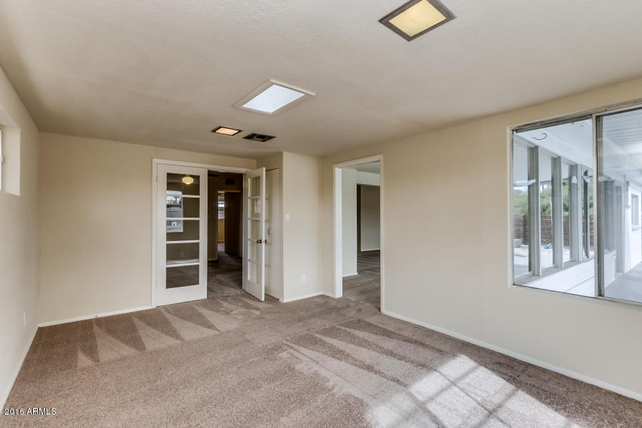 807 West Picadilly Road Phoenix, AZ 85013 - Photo 6 of 35 Flex Room 23