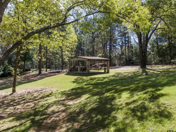 $975,000 | 10517 County Road 4101, Frankston, TX 75763