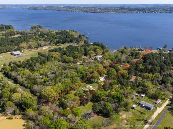 $975,000 | 10517 County Road 4101, Frankston, TX 75763
