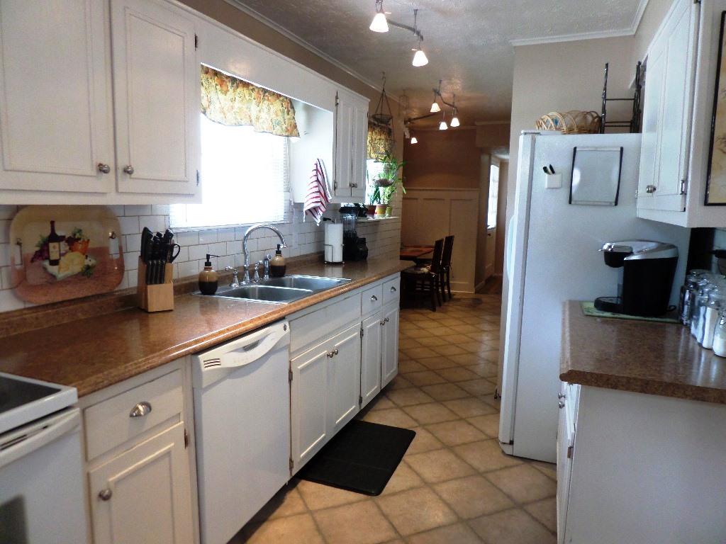 206 West Fairview Road Oak Ridge, TN 37830 - Photo 4 of 29 Kitchen
