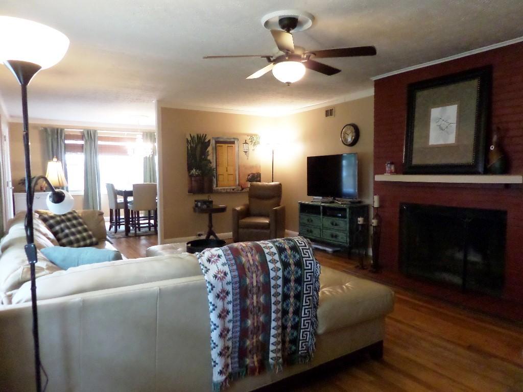 206 West Fairview Road Oak Ridge, TN 37830 - Photo 10 of 29 Living room