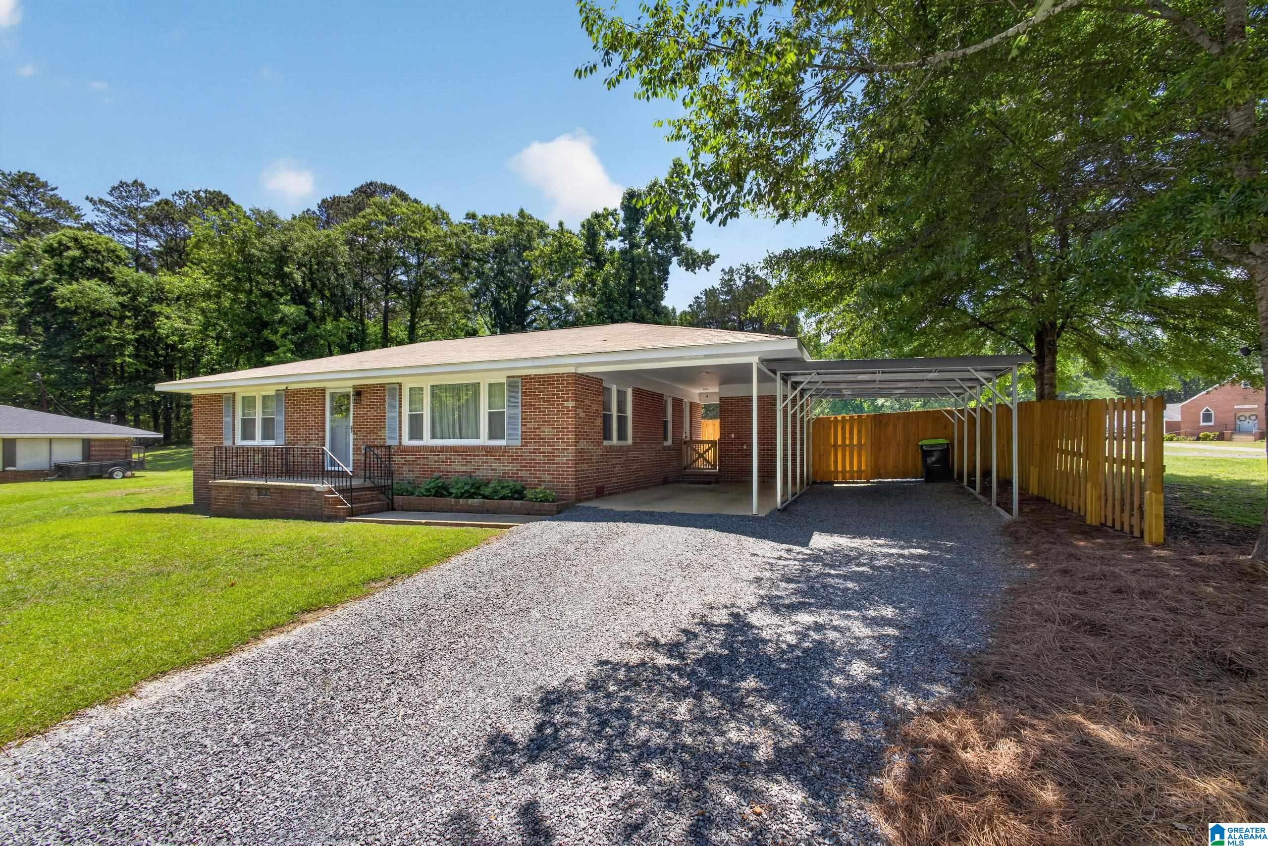 2050 Oldfield Road Sylacauga, AL 35150 - Photo 2 of 24