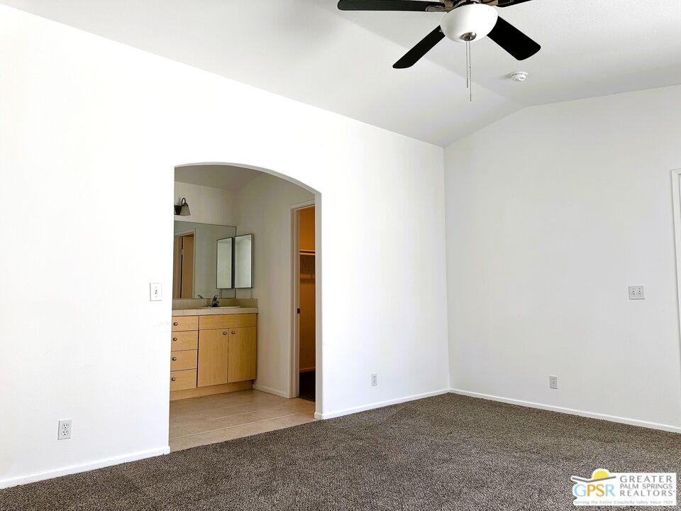 9700 Santa Cruz Road Desert Hot Springs, CA 92240 - Photo 23 of 37 an empty room with a bathroom