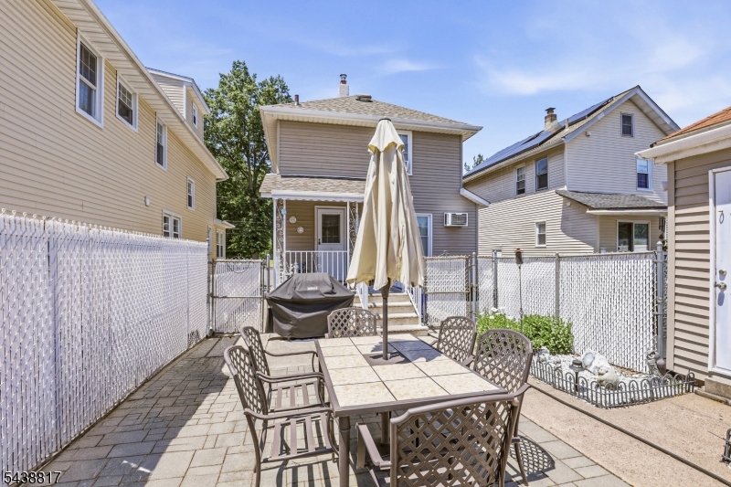 332 Riverside Avenue Lyndhurst, NJ 07071 - Photo 6 of 38