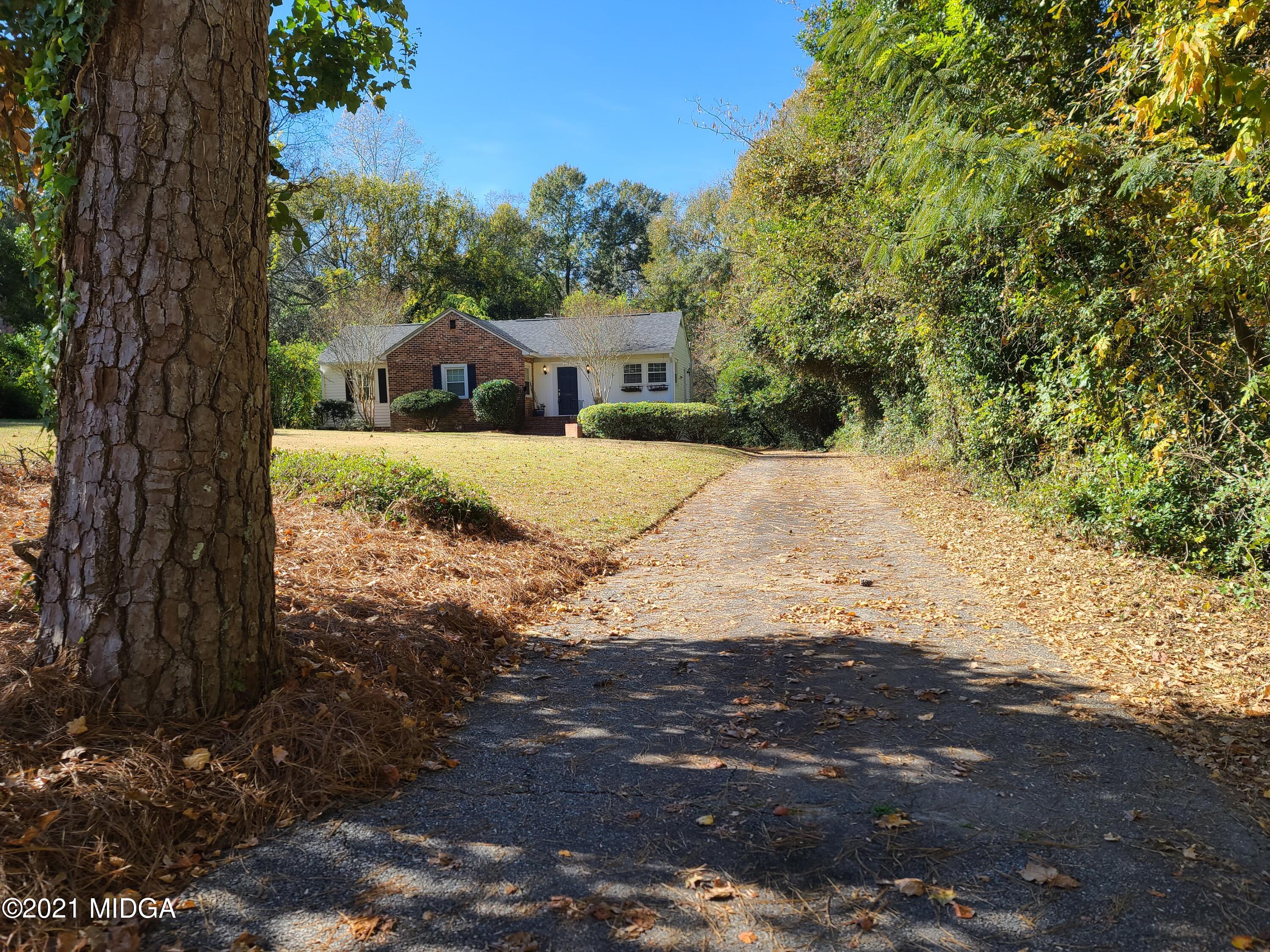 520 Pinecrest Road Macon, GA 31204 - Photo 2 of 27 20211124_125258
