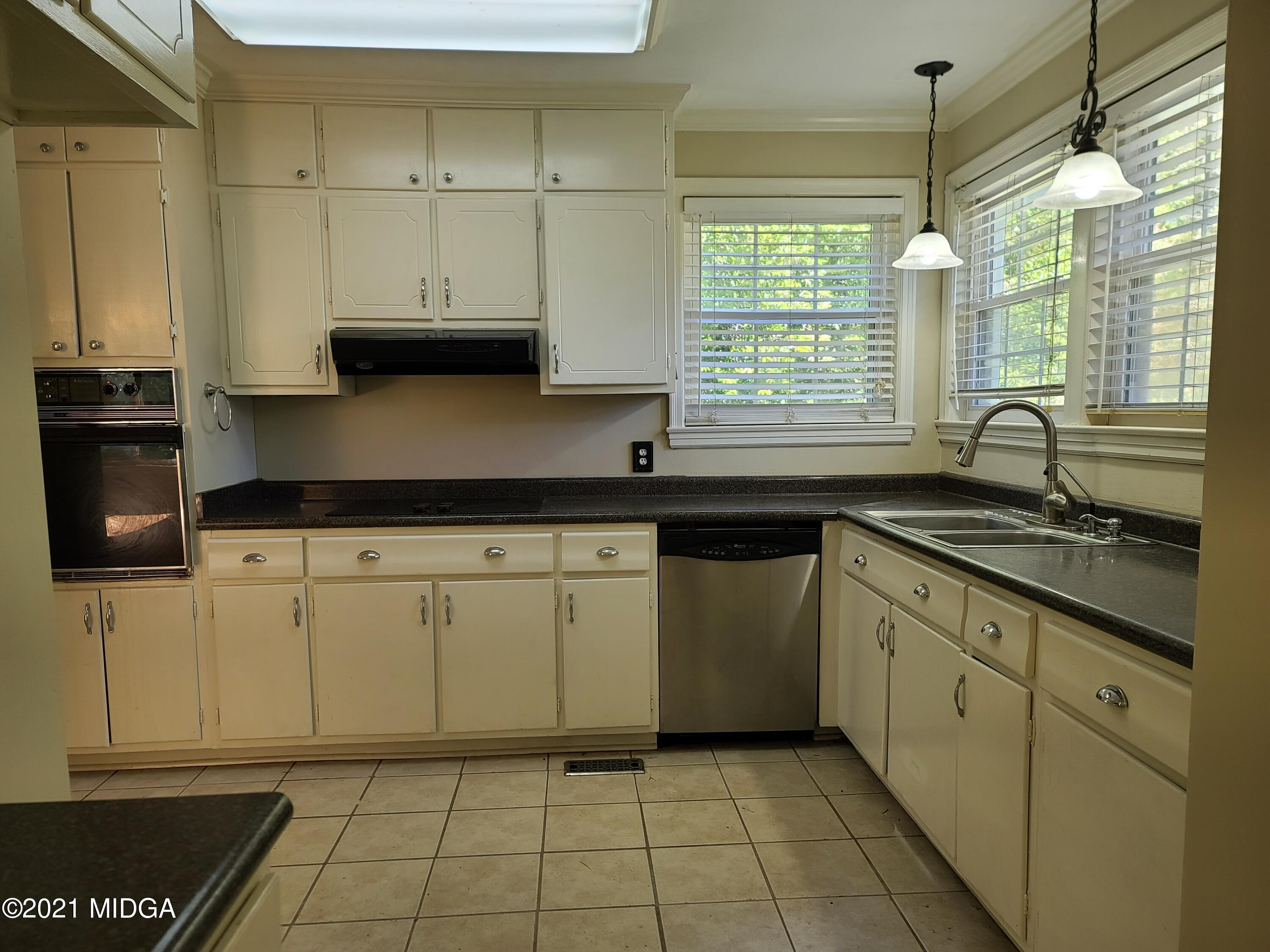520 Pinecrest Road Macon, GA 31204 - Photo 16 of 27 20211124_123010