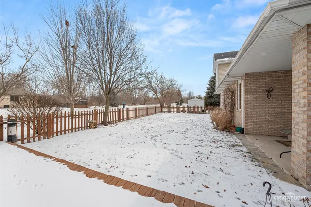 $430,000 | 1024 Independence Boulevard, Yorkville, IL 60560