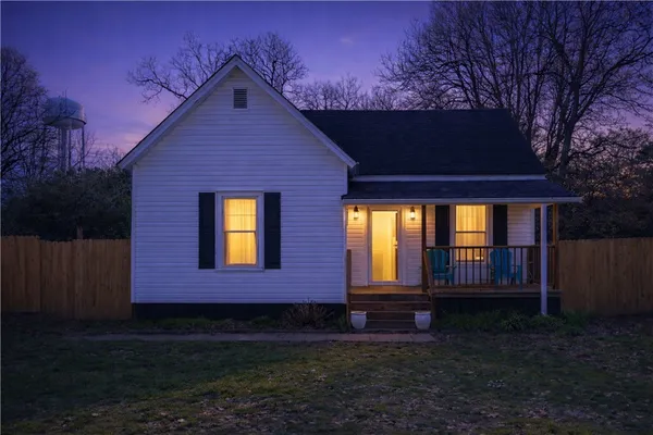 $149,000 | 31 East Central Avenue, Iva, SC 29655