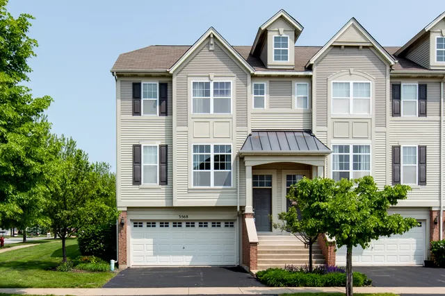 $390,000 | 3568 Gabrielle Lane, Aurora, IL 60504