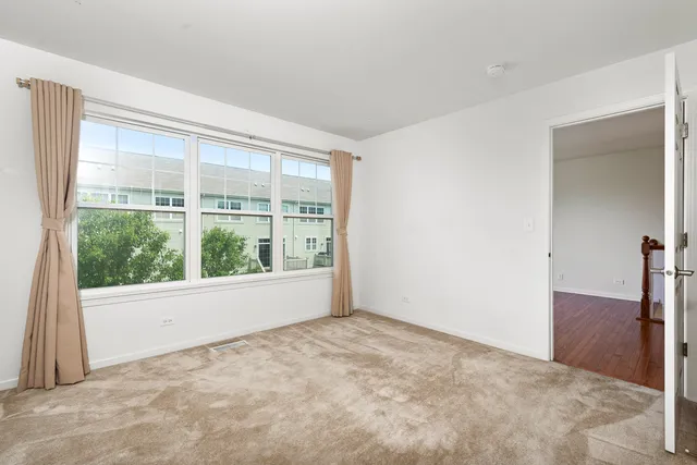 $390,000 | 3568 Gabrielle Lane, Aurora, IL 60504