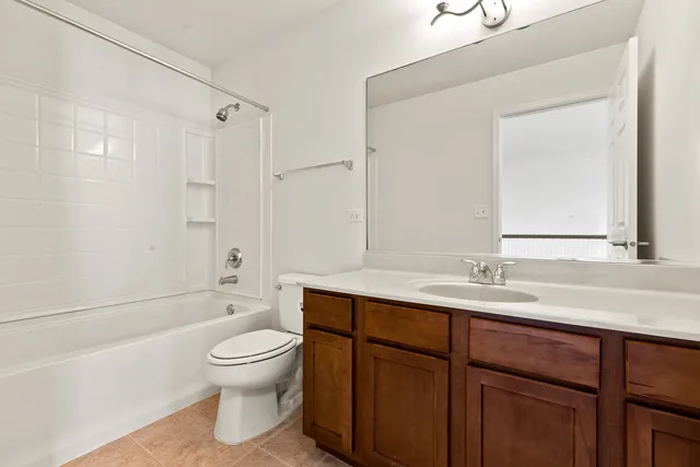 $390,000 | 3568 Gabrielle Lane, Aurora, IL 60504