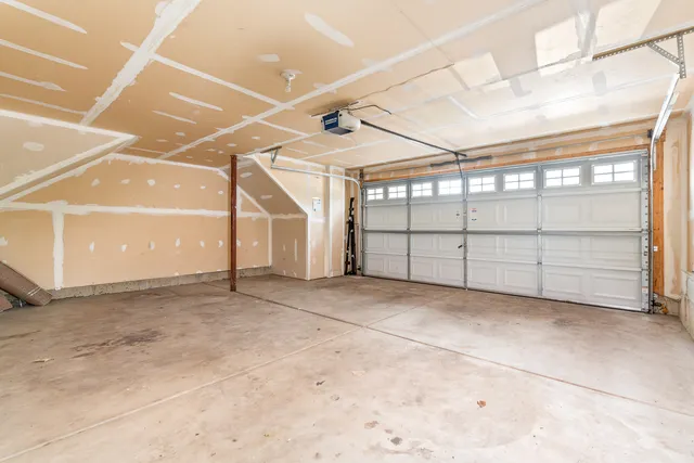 $390,000 | 3568 Gabrielle Lane, Aurora, IL 60504