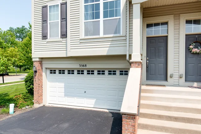 $390,000 | 3568 Gabrielle Lane, Aurora, IL 60504