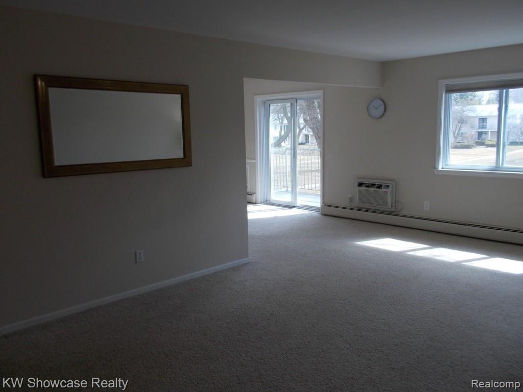 4113 Telegraph Road, Unit 214 Bloomfield Hills, MI 48302 - Photo 1 of 14 DSCN0629.jpg