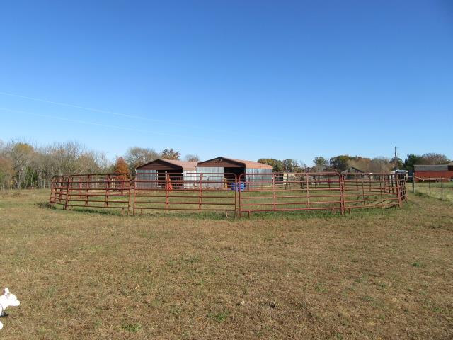 3064 Battle Creek Road Springfield, TN 37172 - Photo 5 of 30 a view of a lake with a building in the background