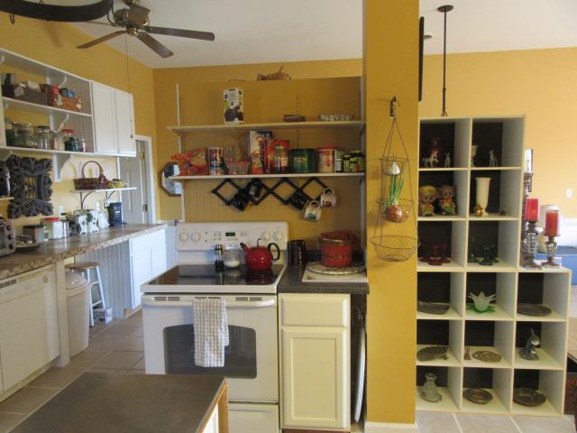 3064 Battle Creek Road Springfield, TN 37172 - Photo 10 of 30 a kitchen with a sink and cabinets