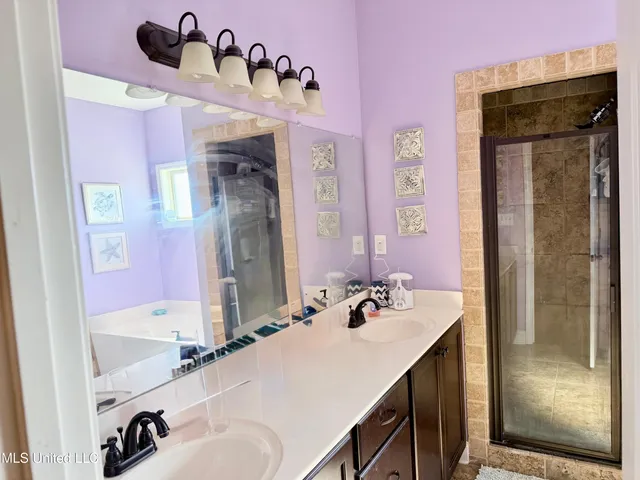 $410,000 | 5540 Pinetree Loop South, Southaven, MS 38672