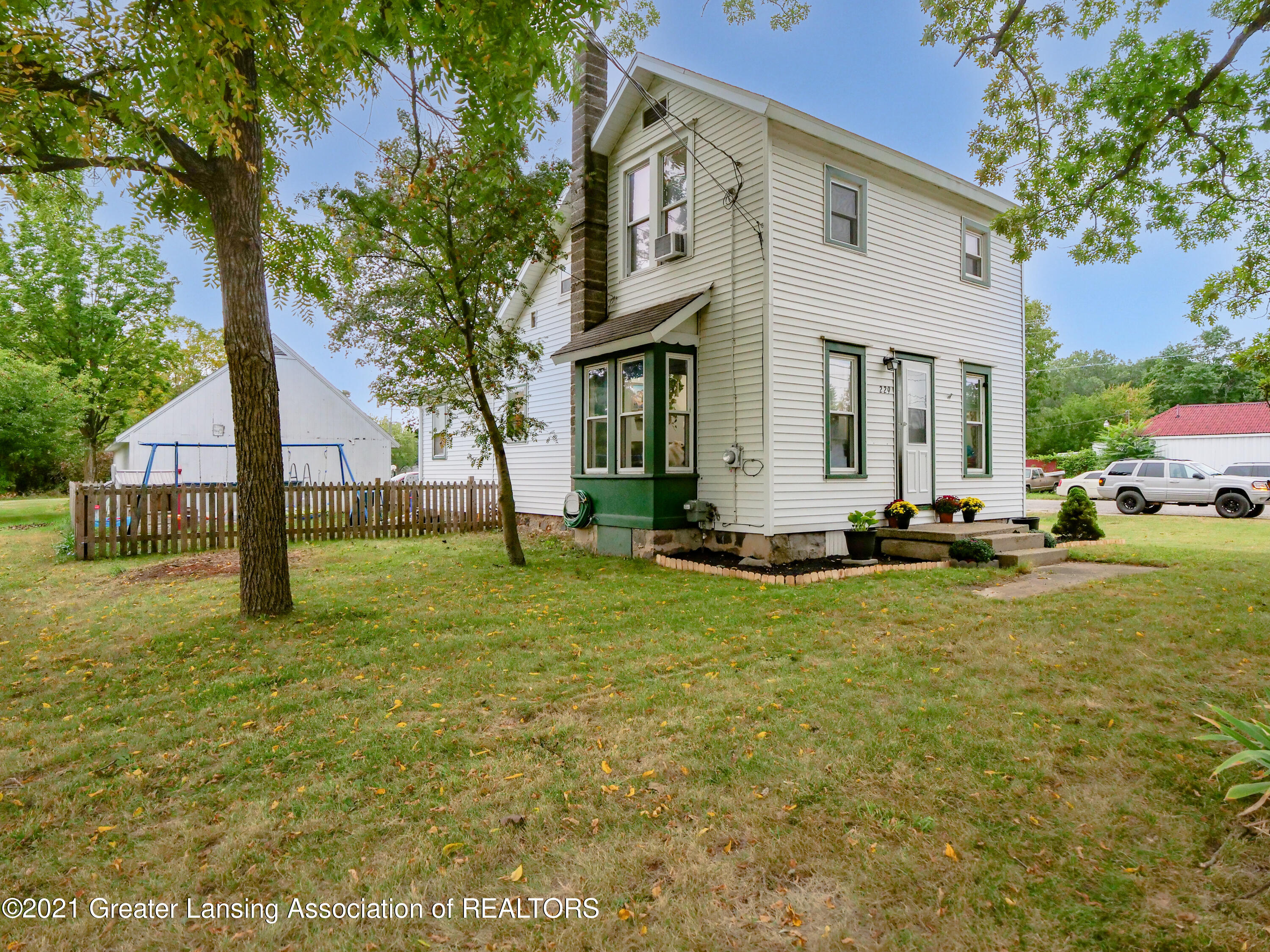 229 Dexter Road Eaton Rapids, MI 48827 - Photo 21 of 28 229_Dexter_Rd-3