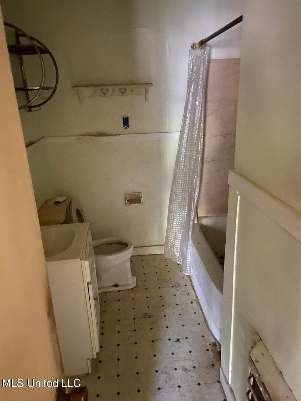 4011 Del Rosa Drive Jackson, MS 39206 - Photo 7 of 7 70465738181__960E09DE-9031-462A-AF2E-F6E