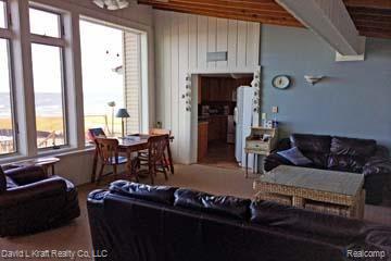 4974PtAustinLivingRm.jpg
