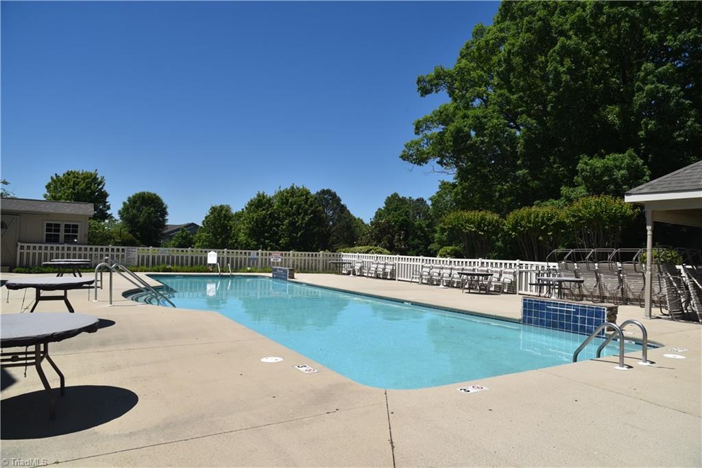 4246 Plantation Ridge Lane Greensboro, NC 27409 - Photo 28 of 31 Neighborhood Pool