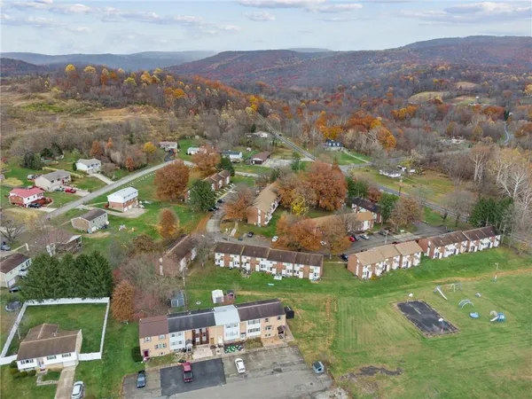 $159,000 | 148 Van Drive, Connellsville, PA 15425