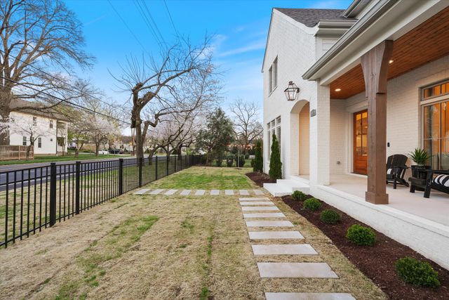 $2,250,000 | 135 46th Avenue North, Nashville, TN 37209